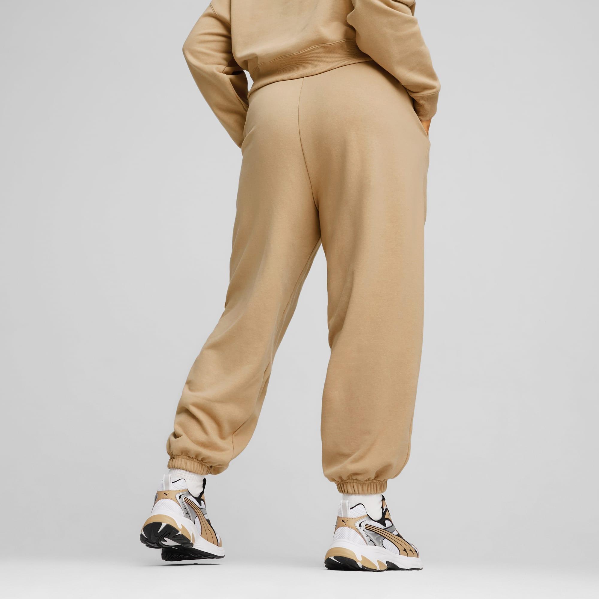 BETTER CLASSICS Women's Sweatpants Product Image