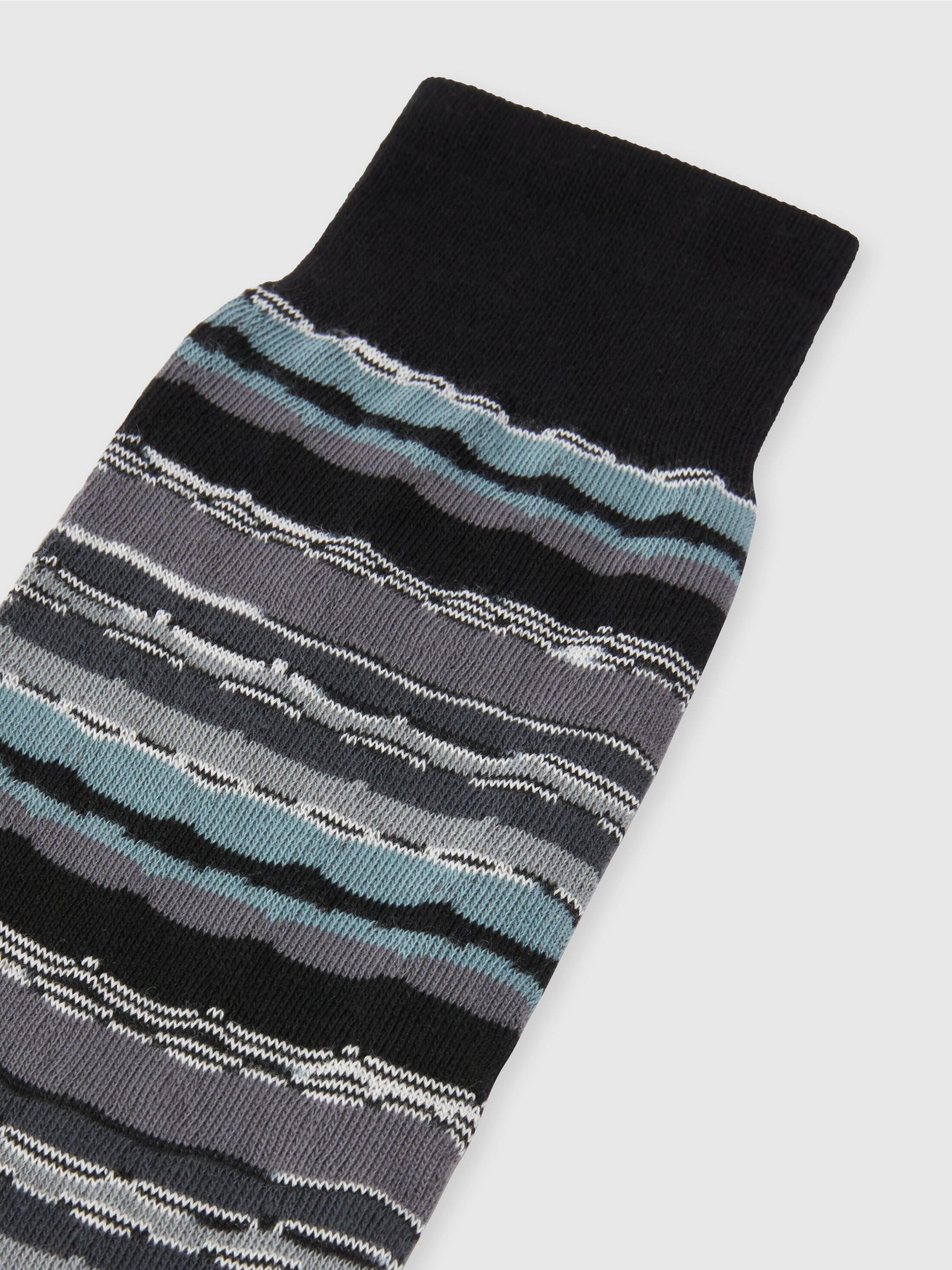 Patterned cotton blend socks Product Image