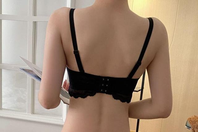 Plain Bow Lace Trim Wireless Bra Product Image