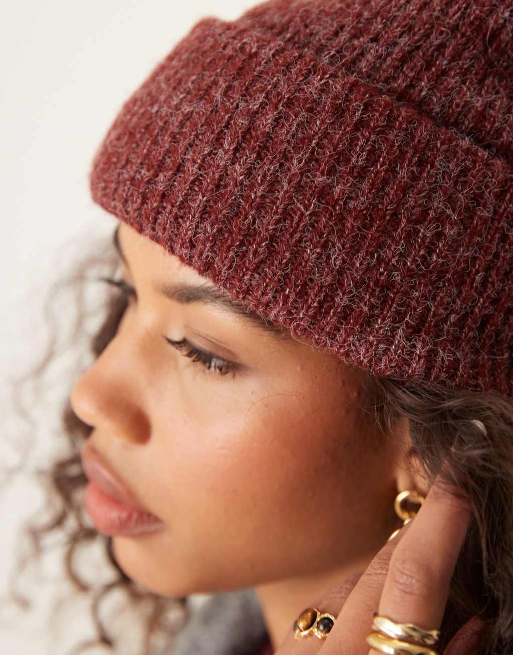 ASOS DESIGN chunky double roll beanie in burgundy Product Image