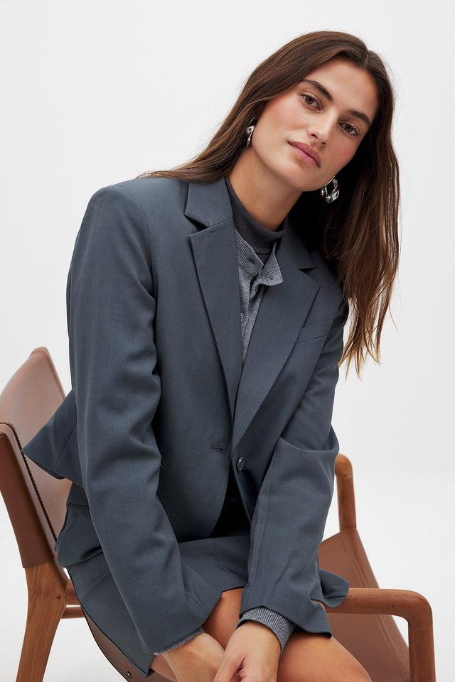 Short Tailored Straight Blazer Product Image