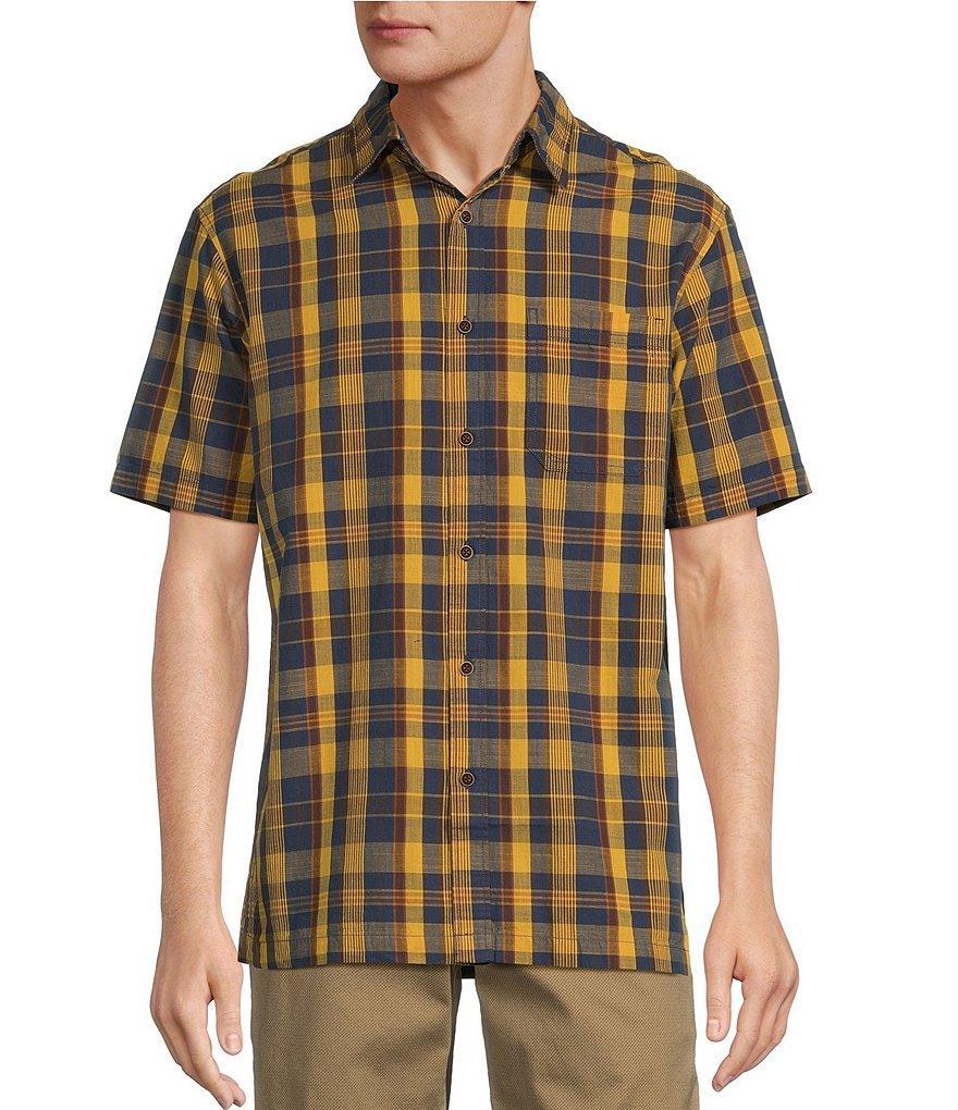 Roundtree & Yorke Short Sleeve Slub Large Plaid Patch Pocket Sport Shirt Product Image