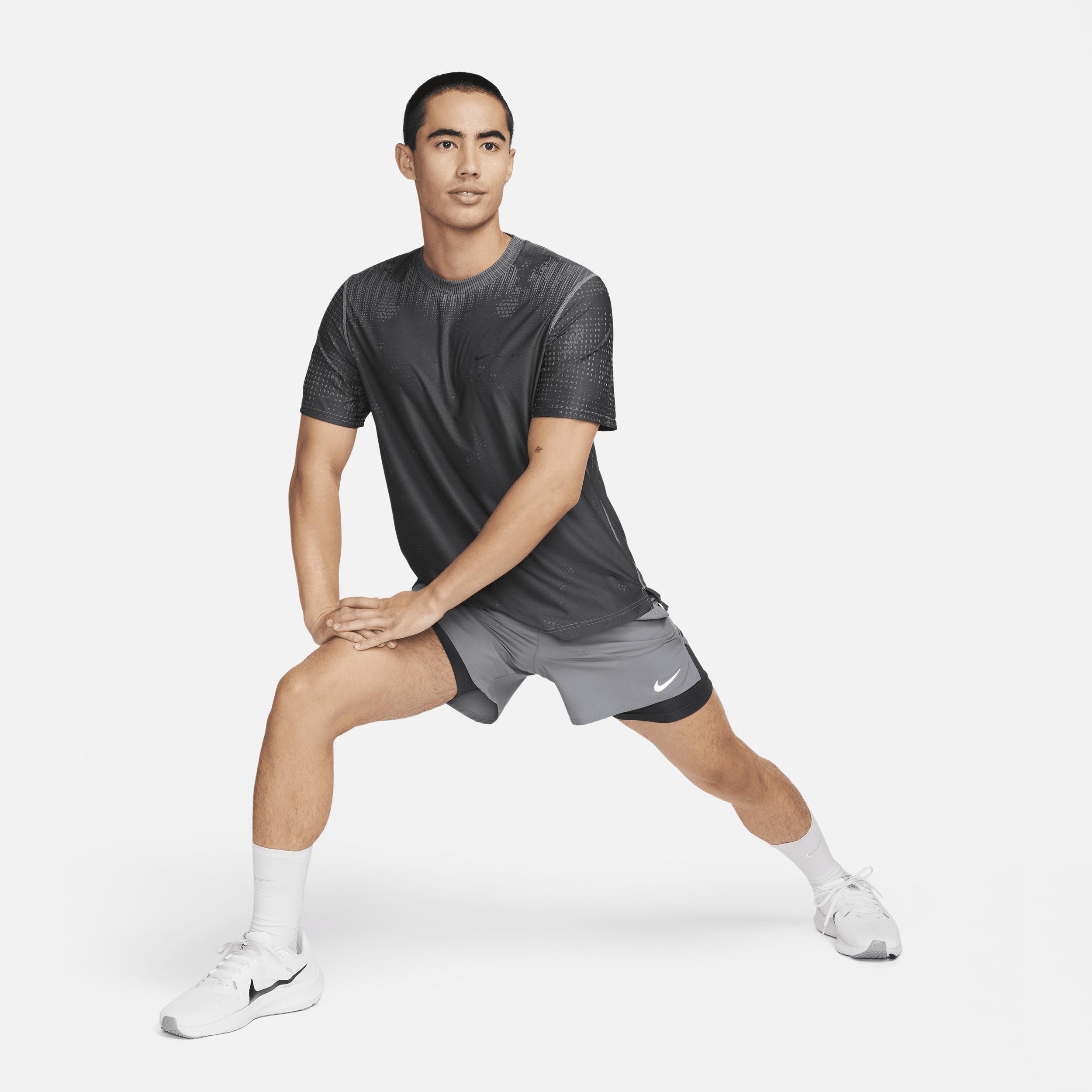 Nike Men's A.P.S. Dri-FIT ADV Short-Sleeve Versatile Top Product Image