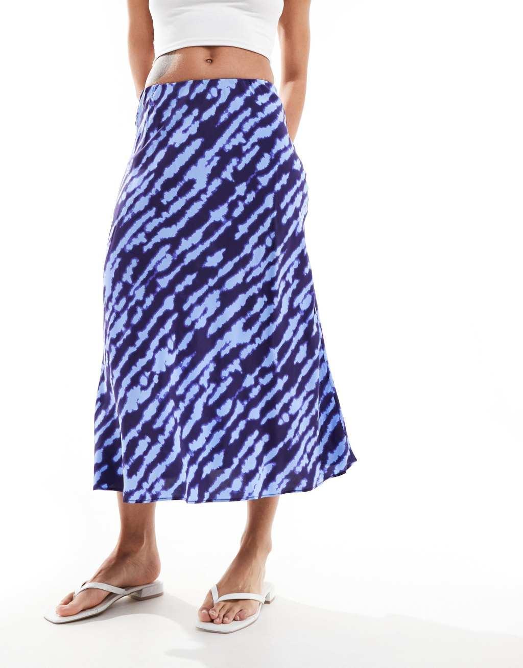 Mango satin printed midi skirt in blue Product Image