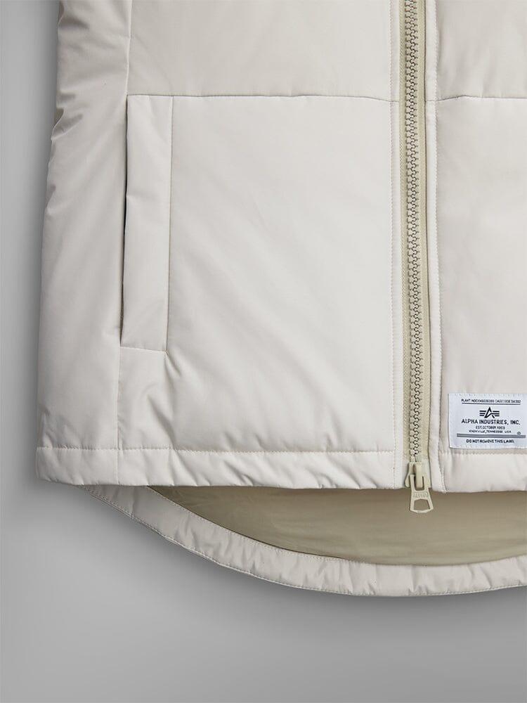 SHORT PARKA W Female Product Image