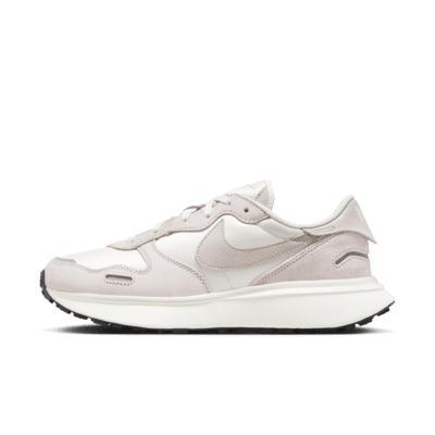 Nike Women's Phoenix Waffle Shoes Product Image