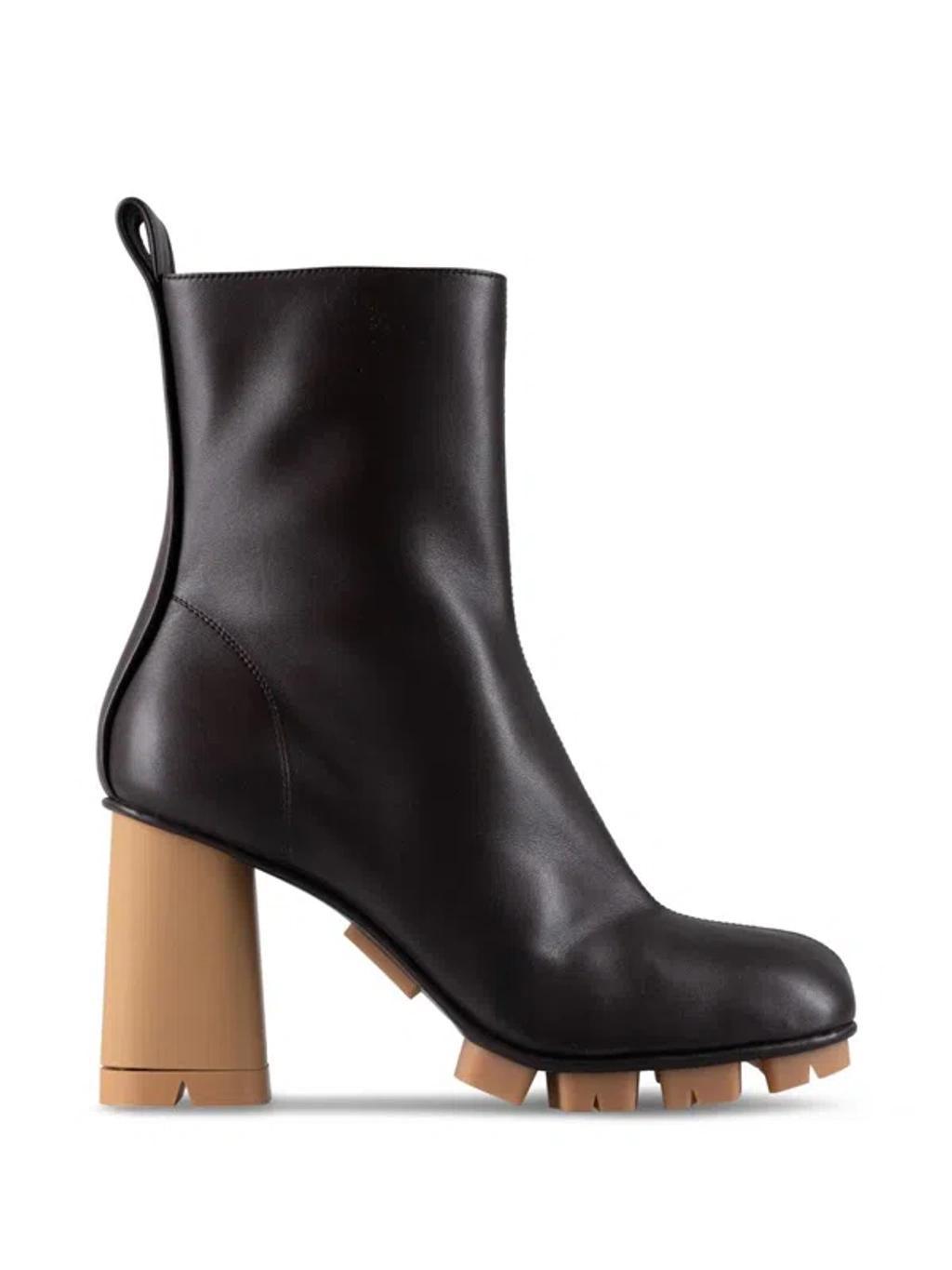 Shore Ankle Boots Shoes In Black Product Image