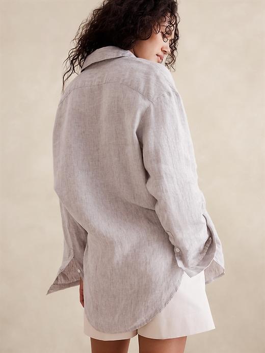 The Oversized Shirt Product Image