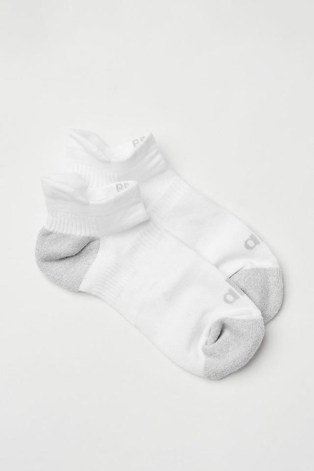 Alo Yoga | Womens Performance Tab Socks Size: S/M (5-7.5) Product Image