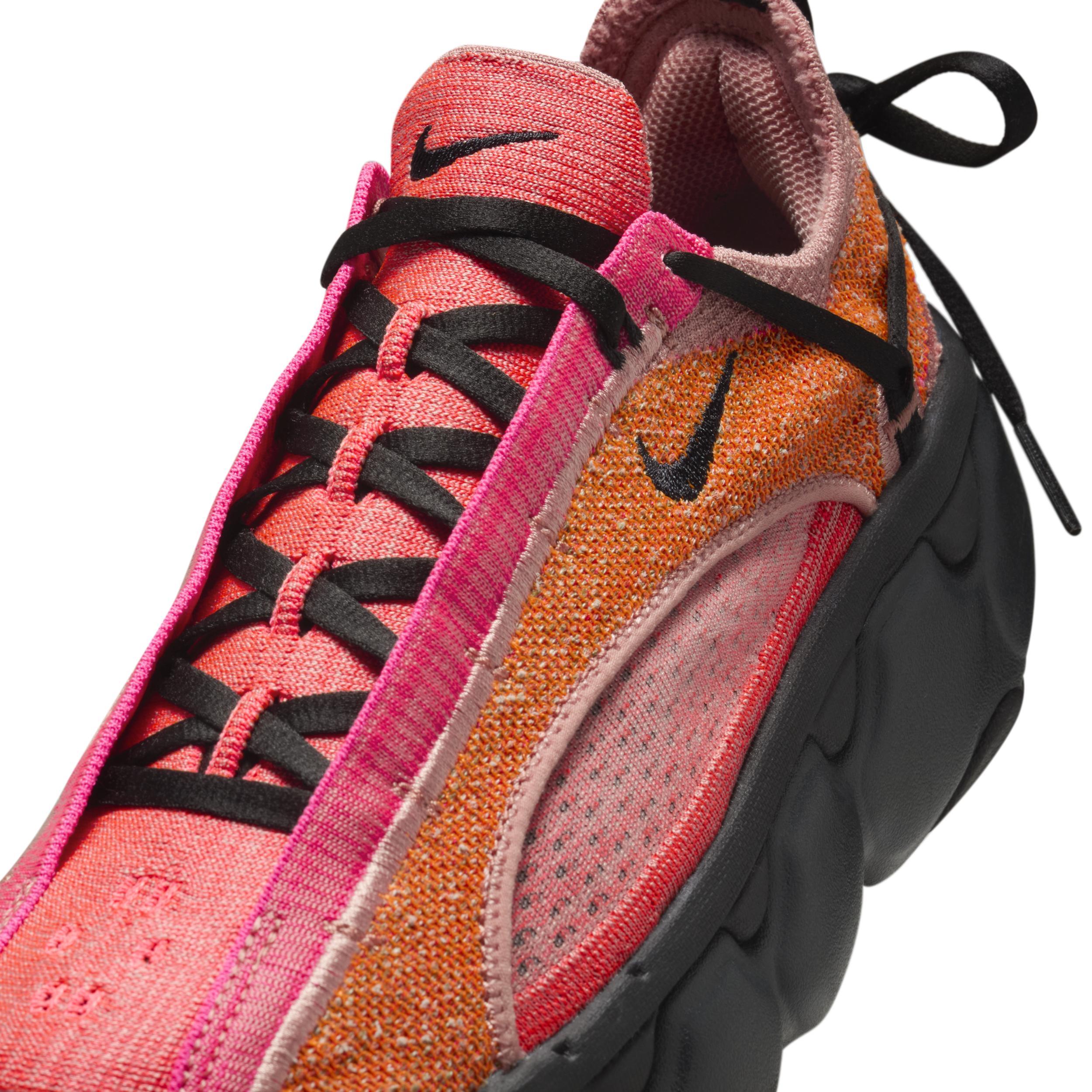 Nike Womens Flyknit Bloom Shoes Product Image