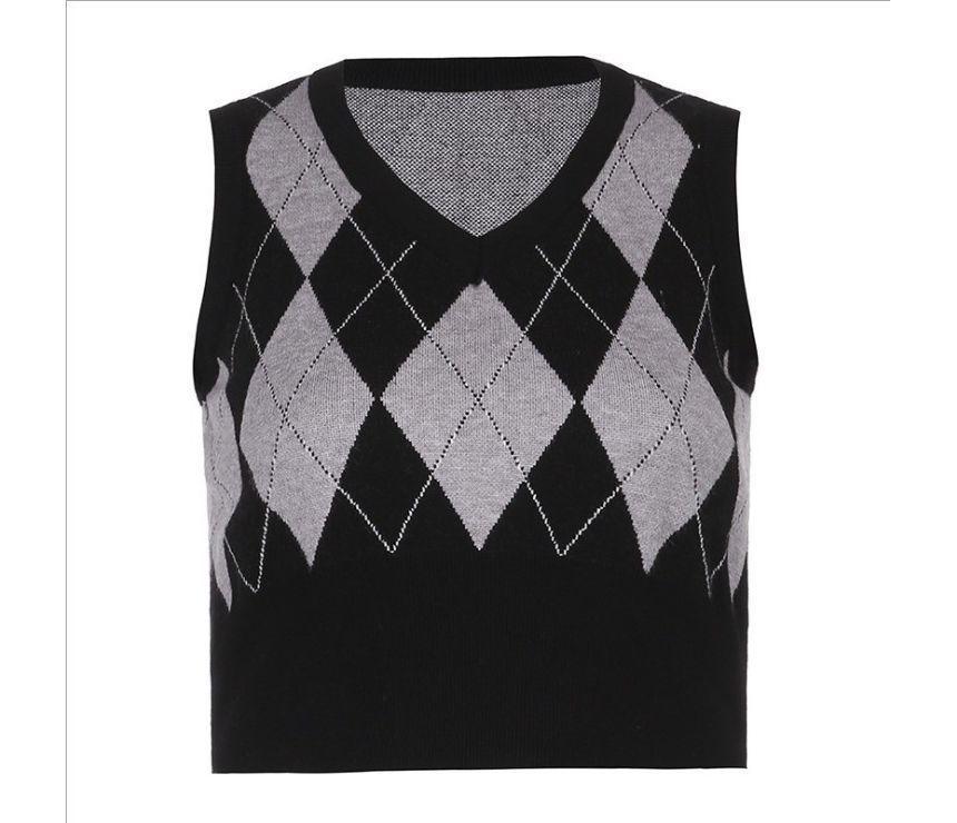 Argyle Print Knit Vest Product Image