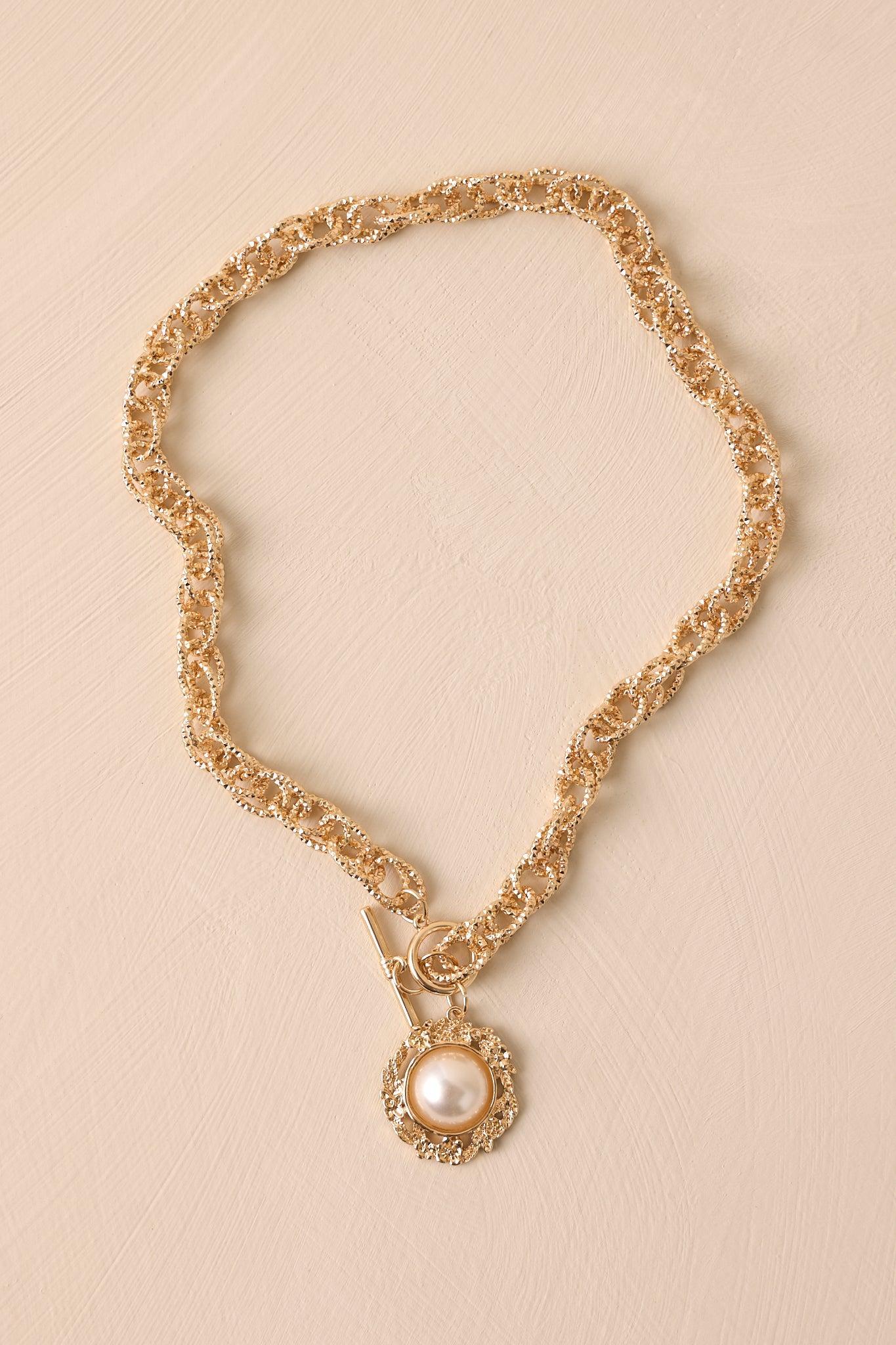 The World At Large Gold Chain Pearl Necklace Product Image