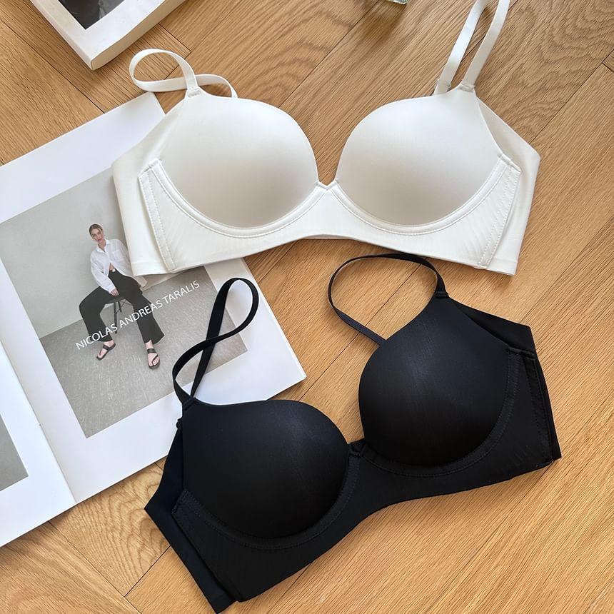 Plain Wireless Push Up Bra Product Image