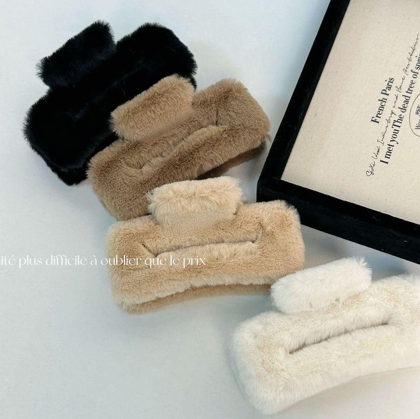 Plain Furry Hair Claw Product Image