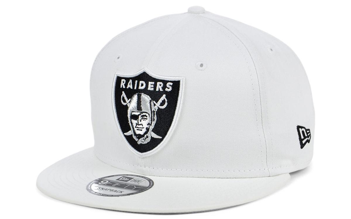 Mens New Era /Black Las Vegas Raiders Basic 9FIFTY Adjustable Snapback Hat Product Image