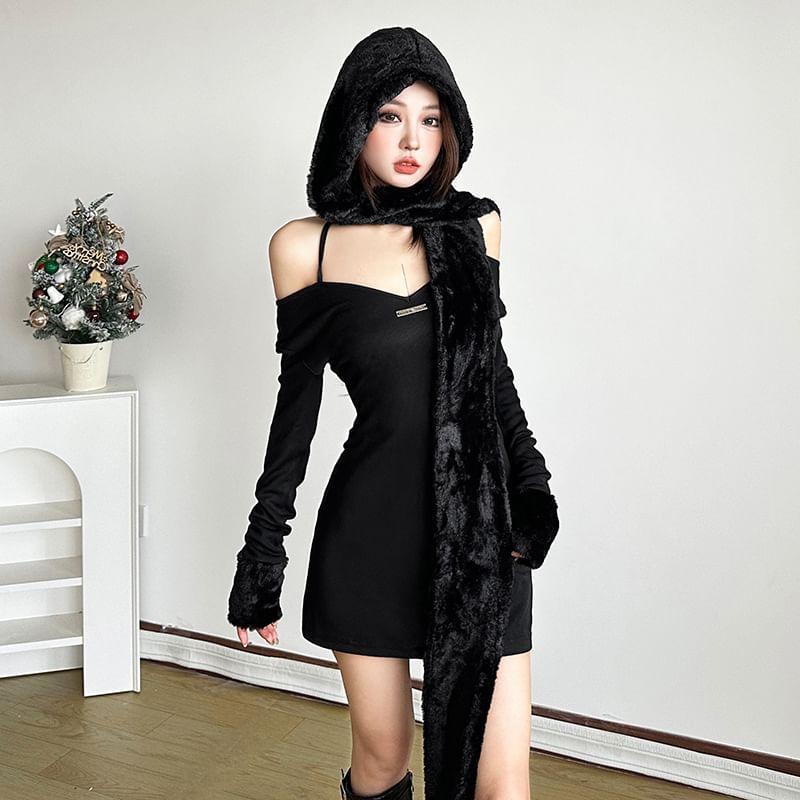 Long Sleeve Cold-Shoulder Plain Slim-Fit Mini A-Line Dress / Faux Fur Hooded Scarf Product Image