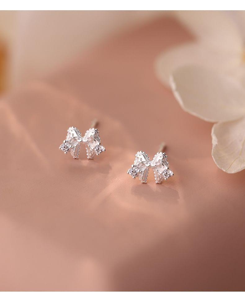 925 Sterling Silver Bow Stud Earring Product Image