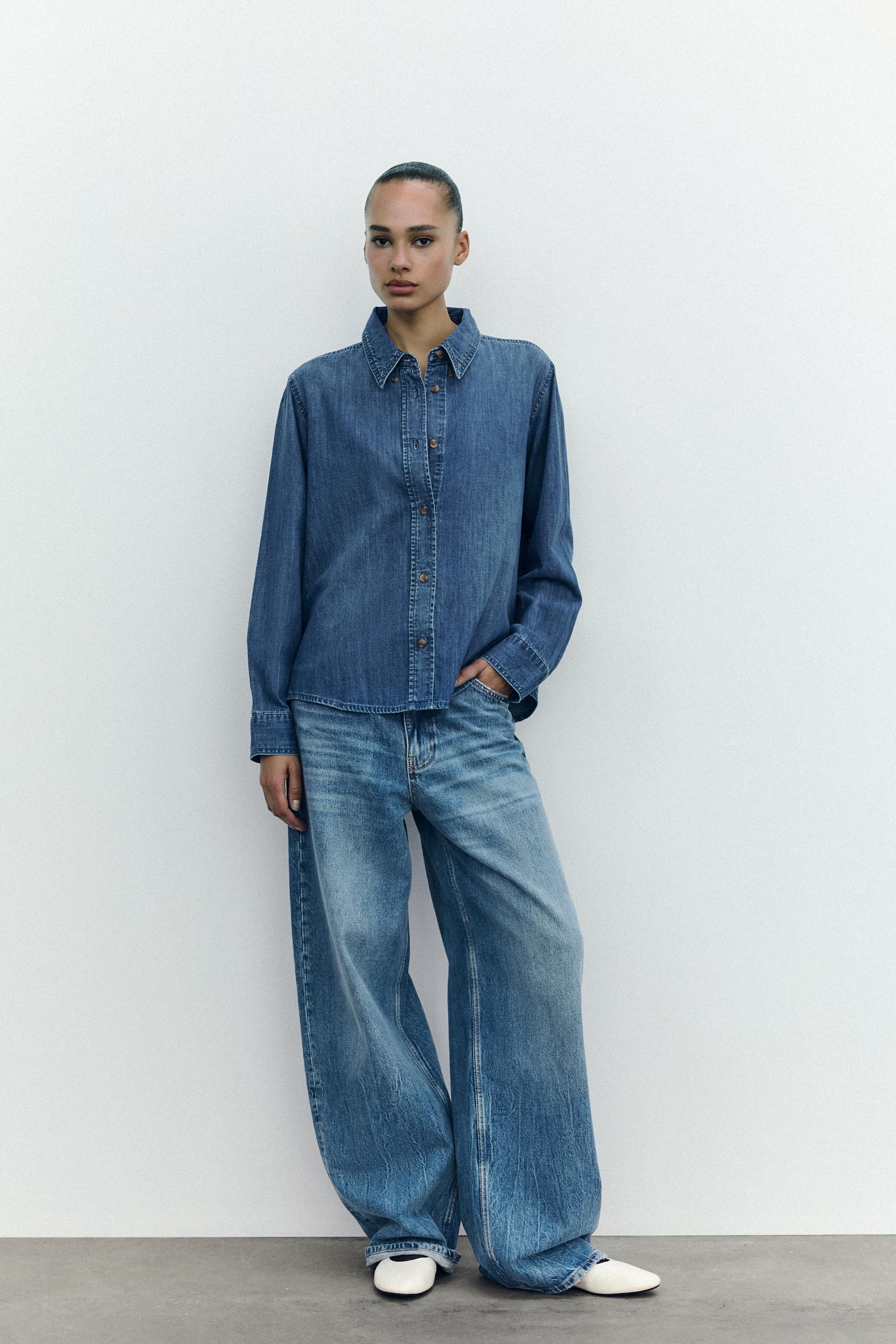 OVERSIZE TRF RELAXED JEANS WITH A MID WAIST Product Image