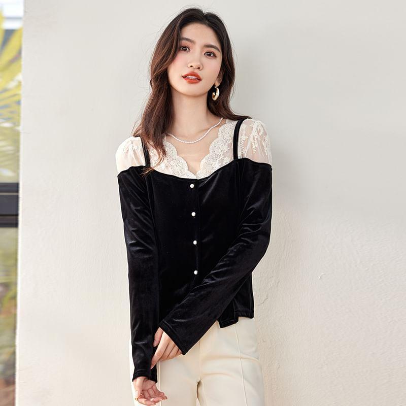 Long-Sleeve V-Neck Lace Panel Top Product Image