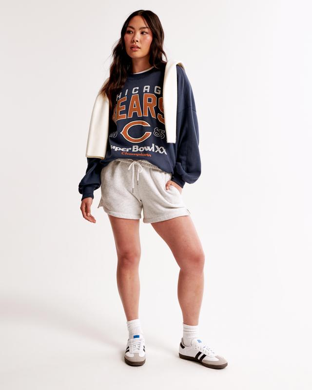 Chicago Bears Graphic Oversized Sunday Crew Product Image