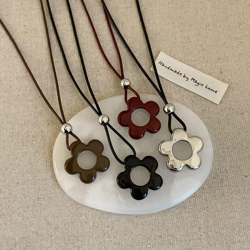 Flower Necklace Product Image