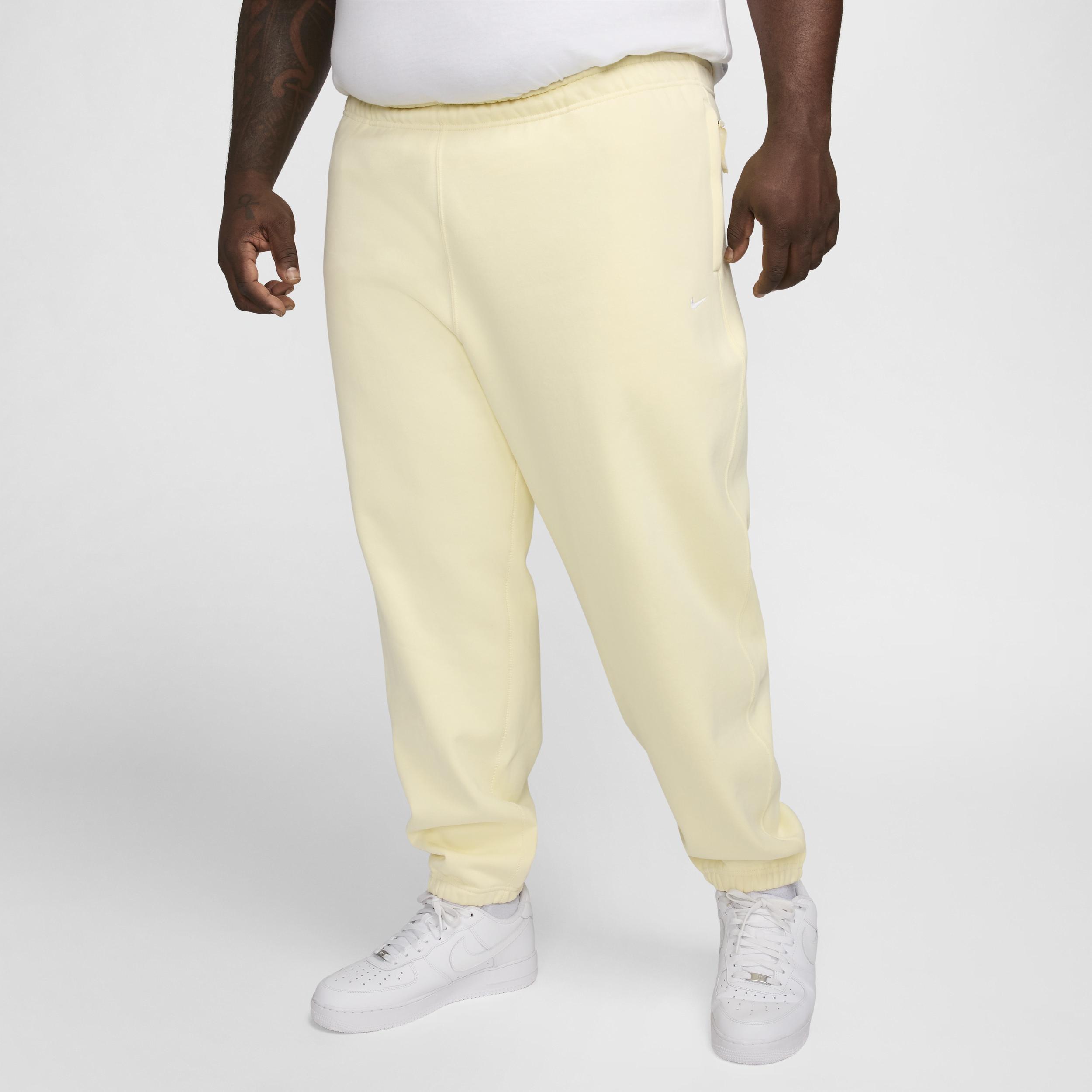 Nike Mens Solo Swoosh Fleece Pants Product Image