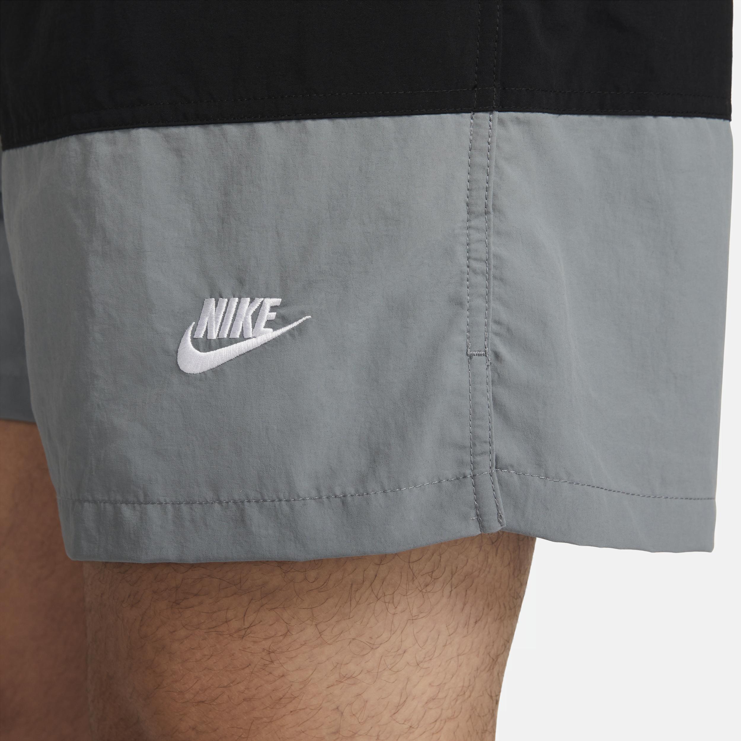 Nike Club Men's Woven Color-Blocked Shorts Product Image