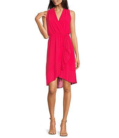 Jessica Howard Petite Size Sleeveless Surplice V-Neck Chiffon Pleated Blouson Faux Wrap Dress Product Image