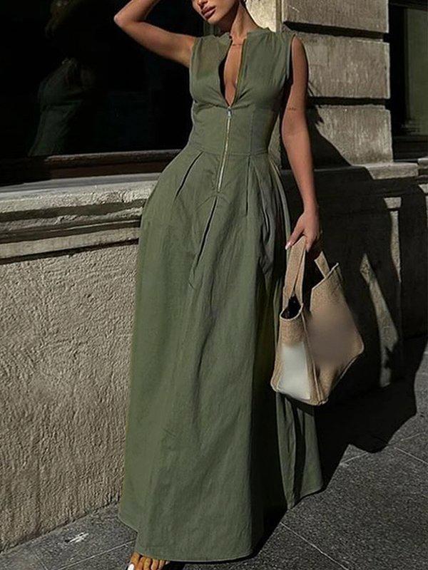 A-Line Sleeveless Pleated Pockets Solid Color Zipper Round-Neck Maxi Dresses Product Image