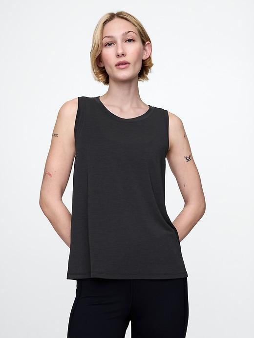 GapFit Breathe Tank Top Product Image