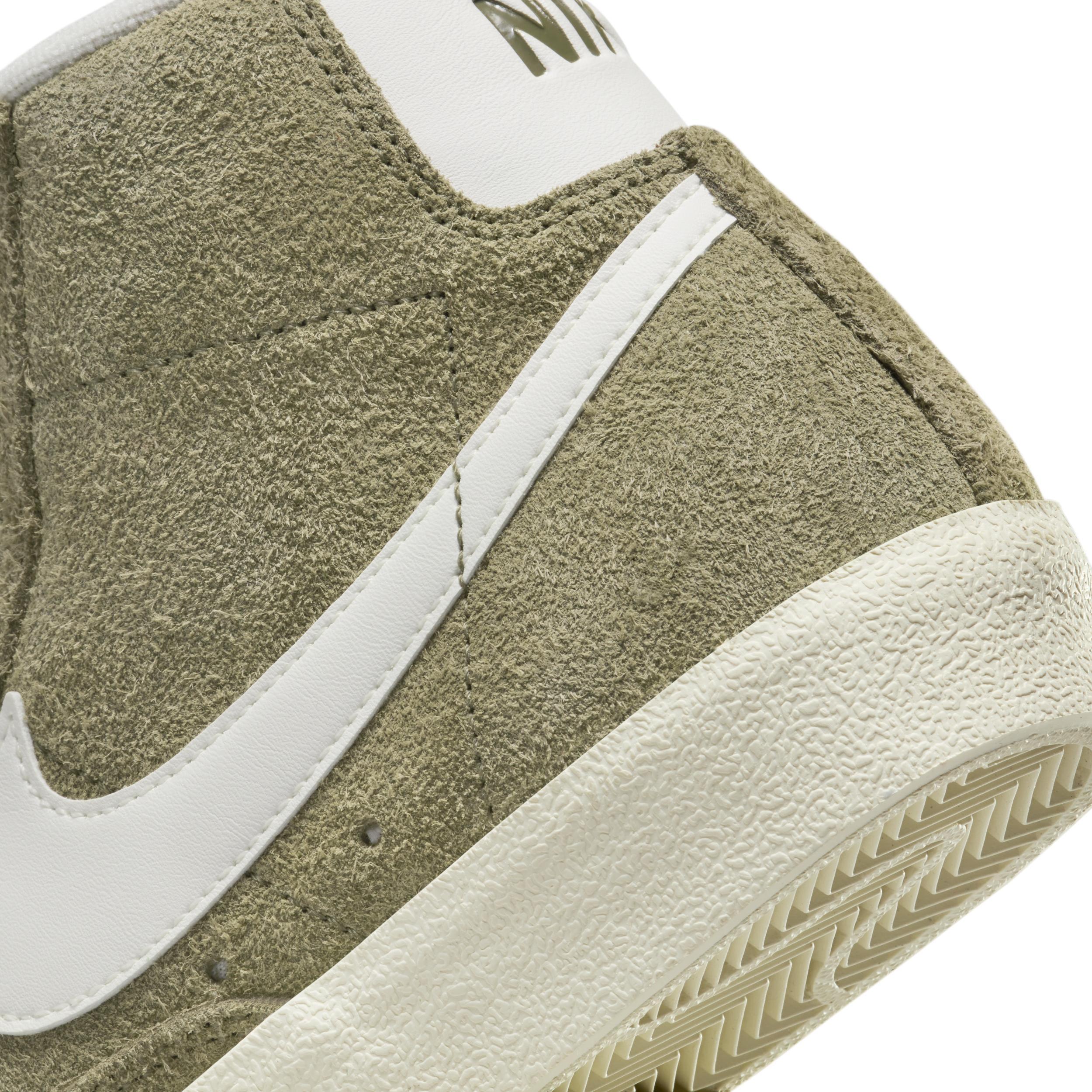 Nike Blazer Mid 77 Vintage Sneaker Product Image