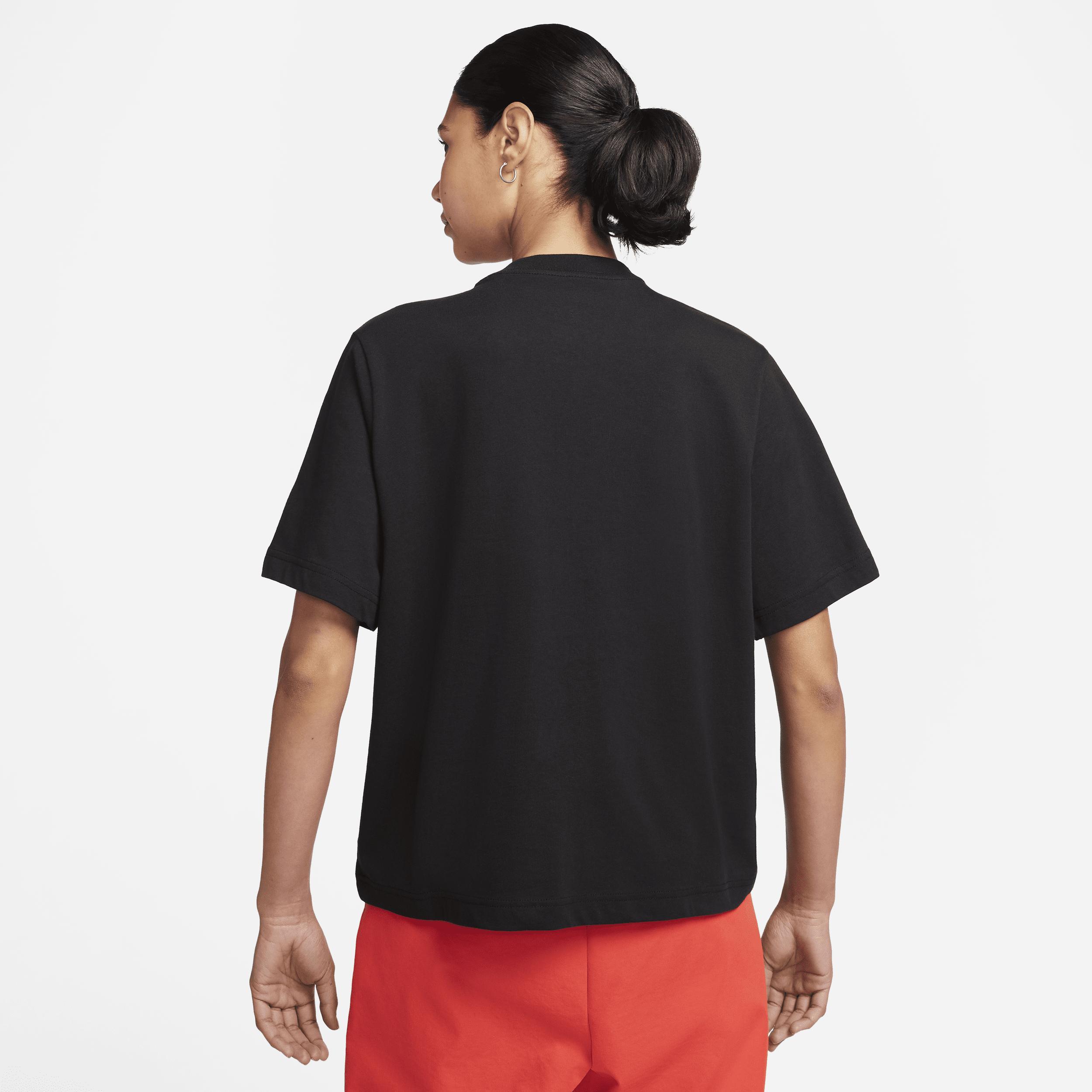 Womens Nike Black Uswnt Fearless T-shirt Product Image