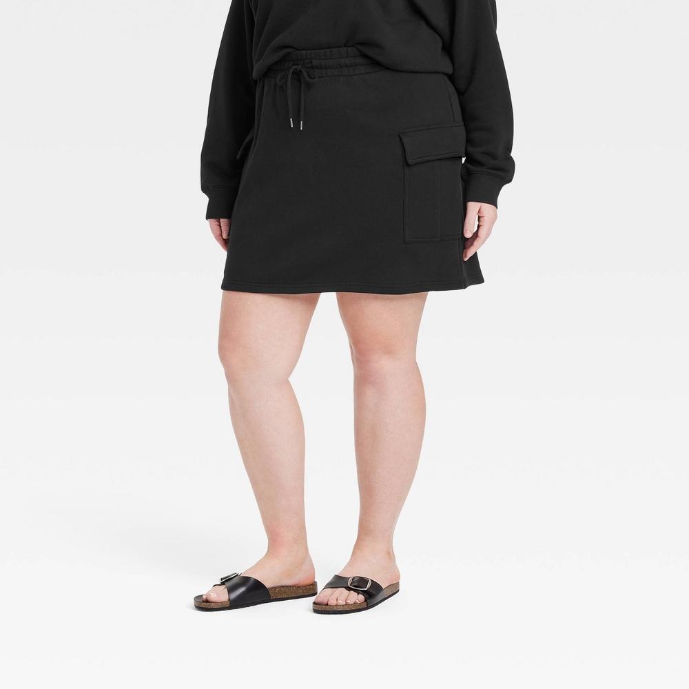 Womens Leisure Studio Fleece Cargo Mini Skirt - Universal Thread Black 1X product image