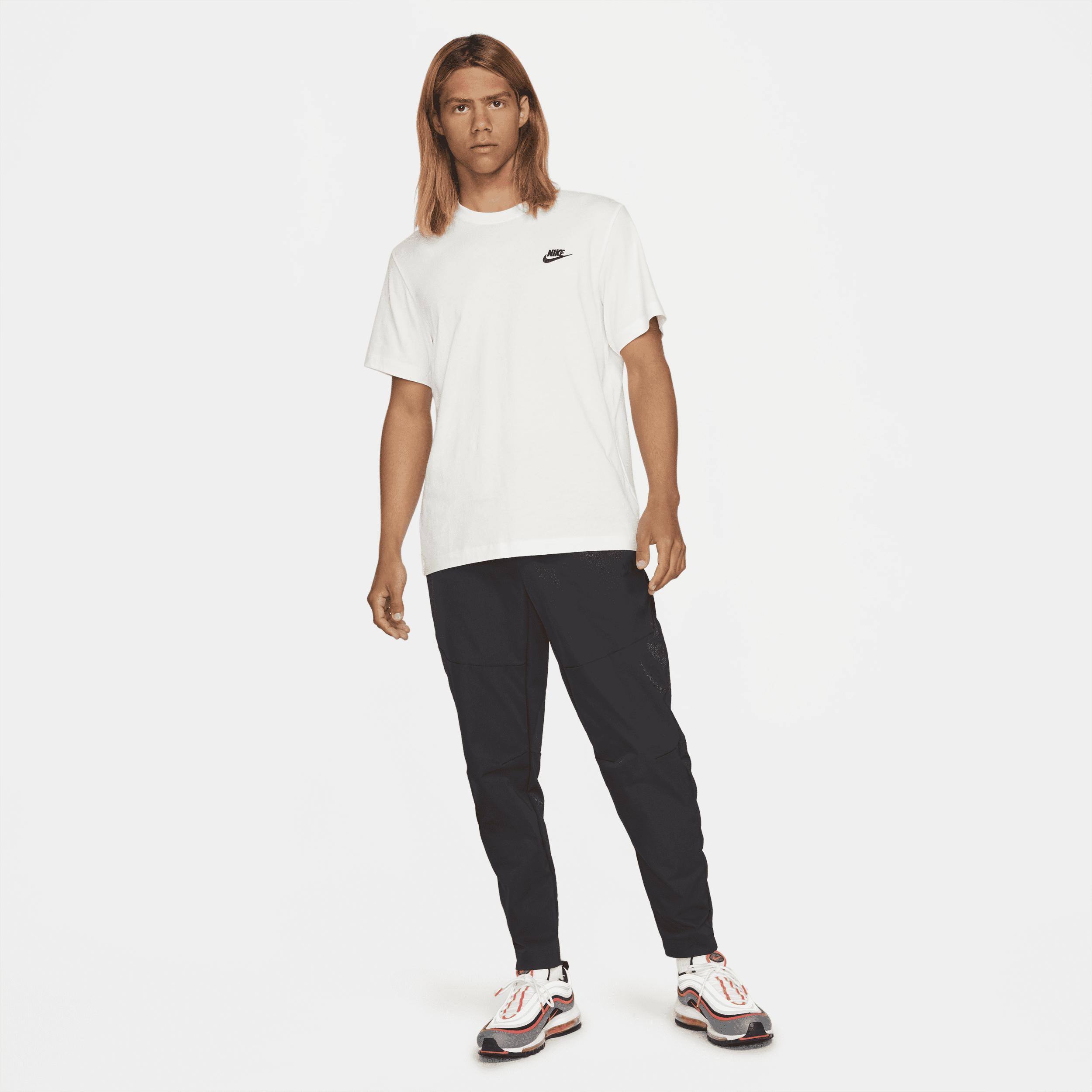 Men's Nike Sportswear Club T-Shirt Product Image