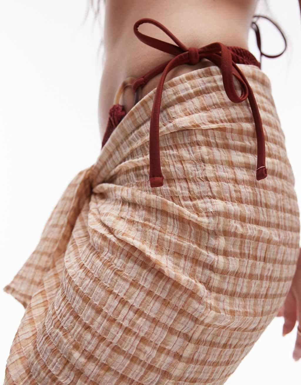 Topshop beach sarong in gingham crinkle Product Image