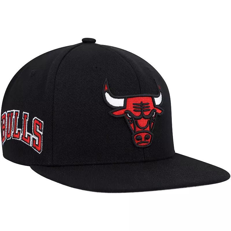 Mens Mitchell & Ness Chicago Bulls Side Core 2.0 Snapback Hat Product Image