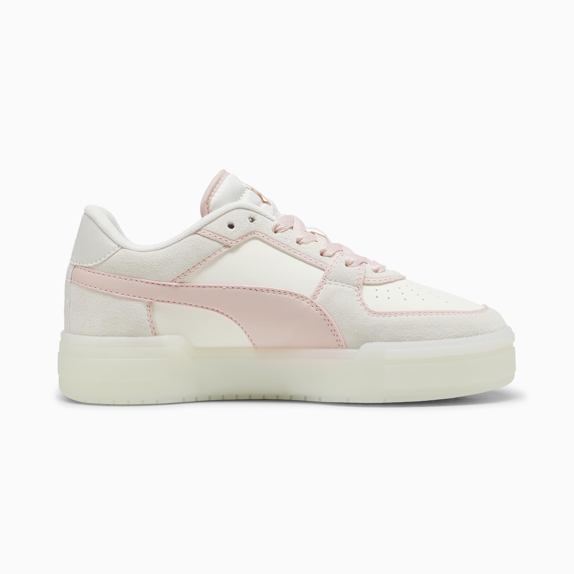 CA Pro Alaska Women's Sneakers Product Image