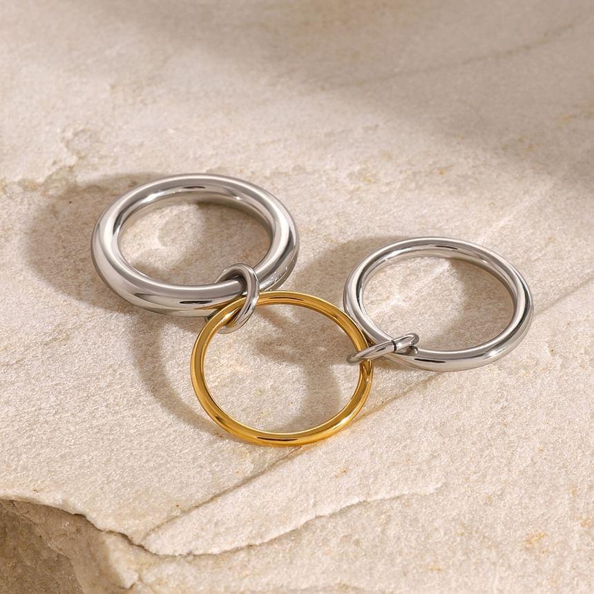 Metallic Layered Ring Product Image