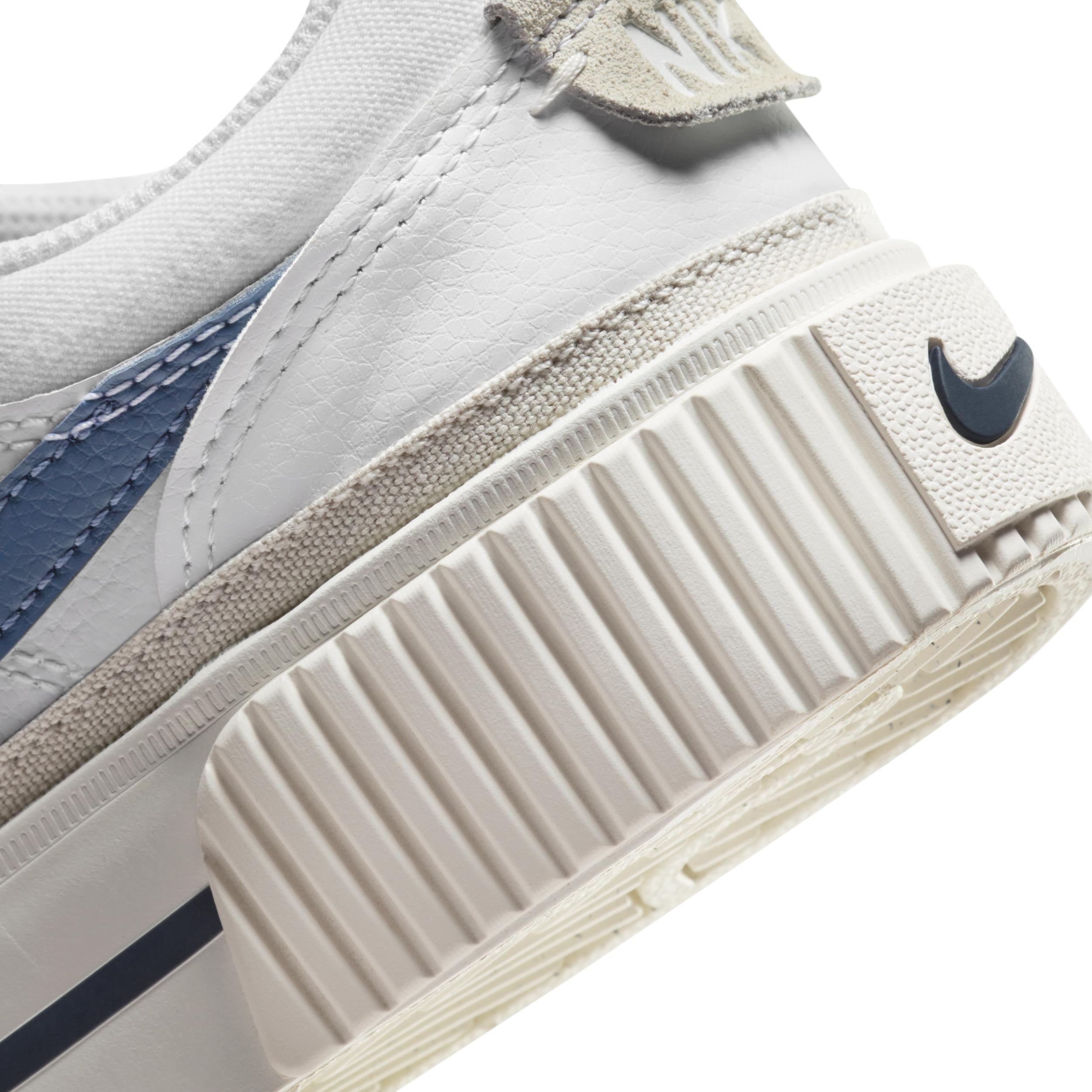 Nike Womens Court Legacy Lift Sneaker Product Image