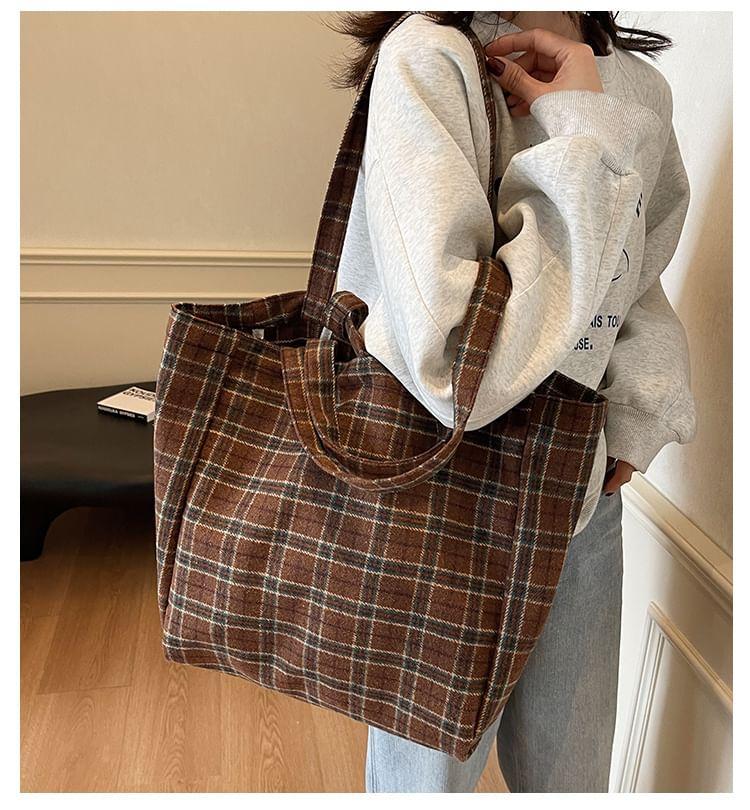 Plaid Tote Bag Product Image