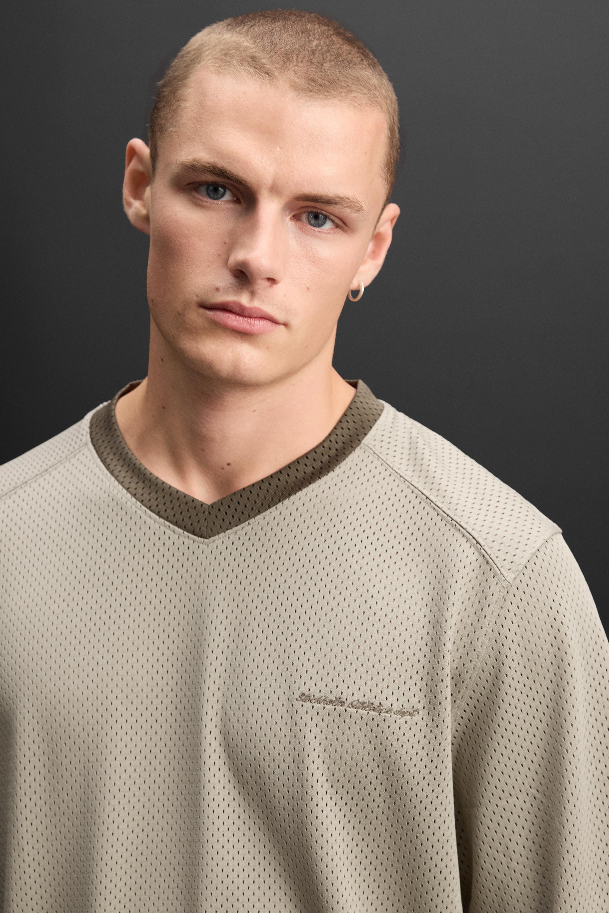 TEXTURED MESH T-SHIRT Product Image