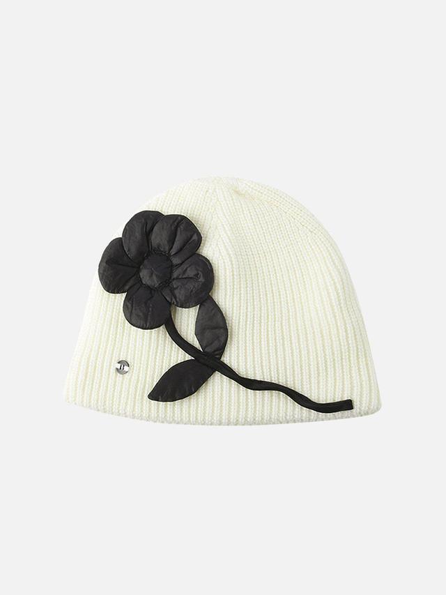 3D Flower Knit Bucket Hat Product Image