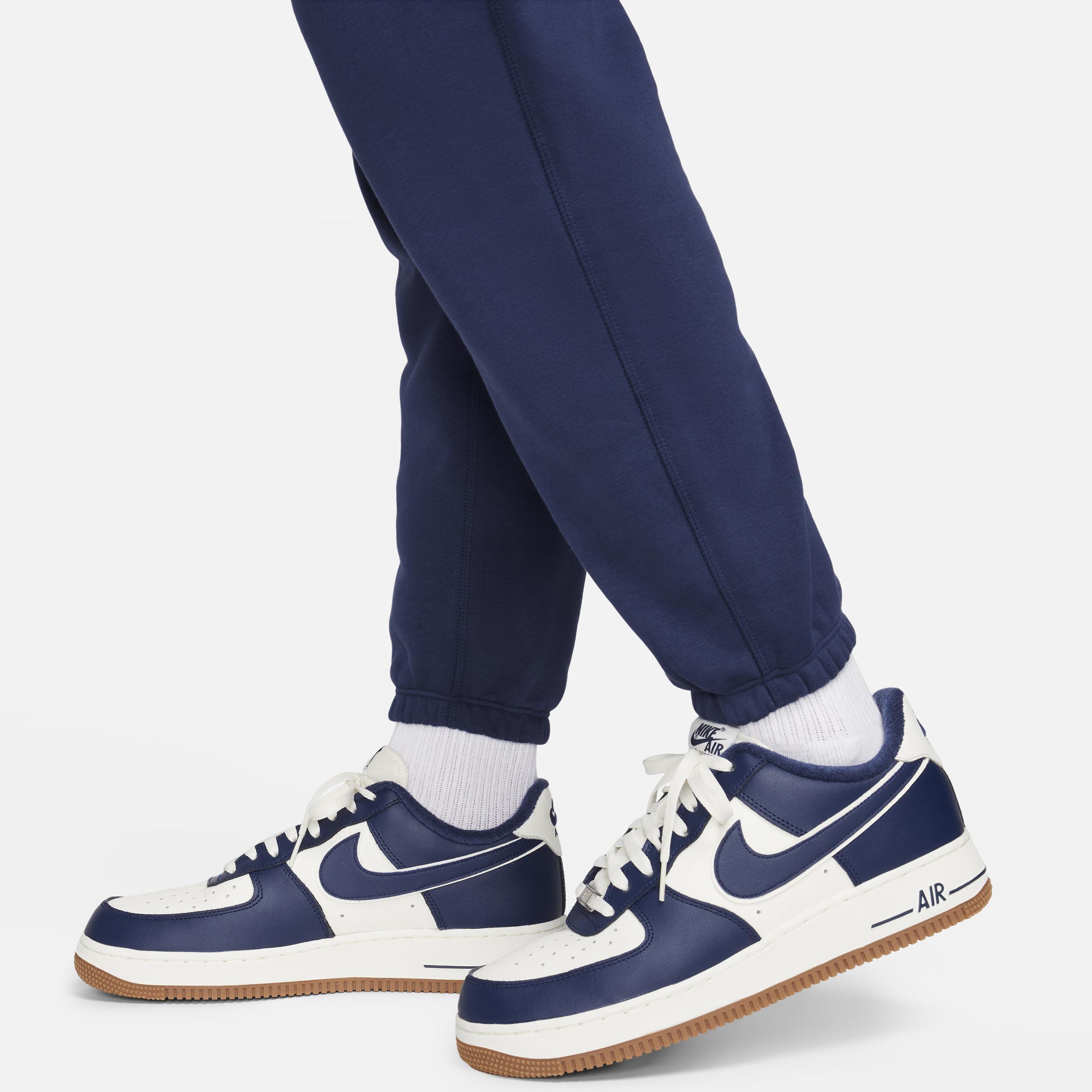 Nike Men's Club Fleece Cuffed Pants Product Image