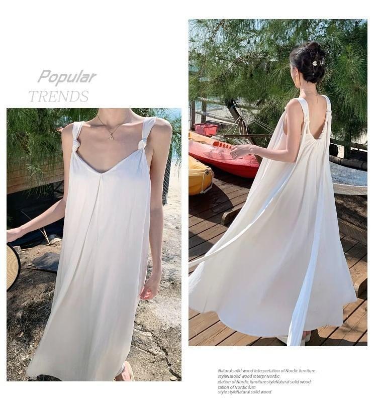 Sleeveless Open Back Plain Maxi A-Line Dress Product Image