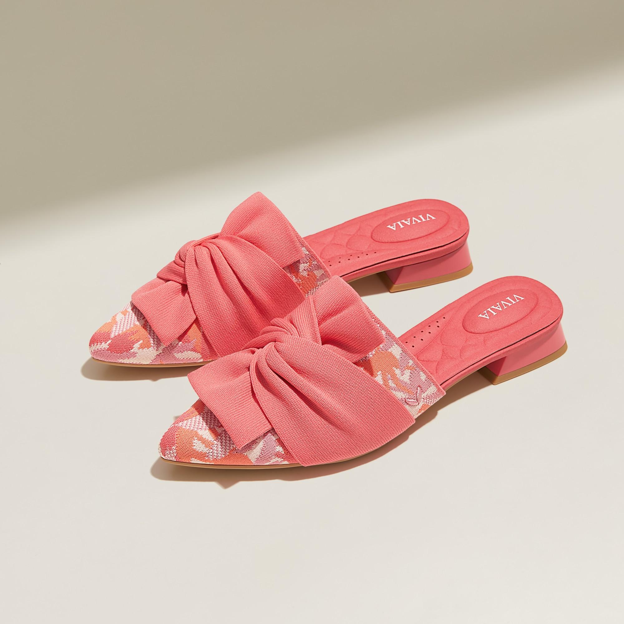 Pointed-Toe Knot Sandals (Yaffa Pro) Product Image