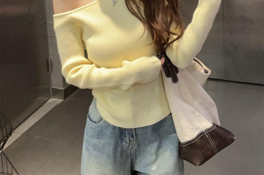 Long Sleeve One Shoulder Plain Ribbed Knit Top Product Image