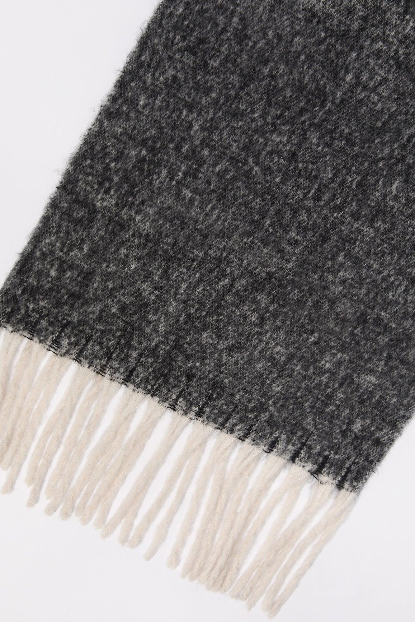 Solid Tassel Scarf Female product image