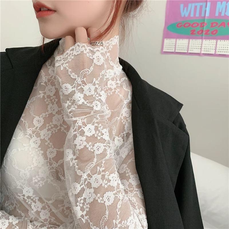 Long-Sleeve Mock Neck Floral Lce Top Product Image