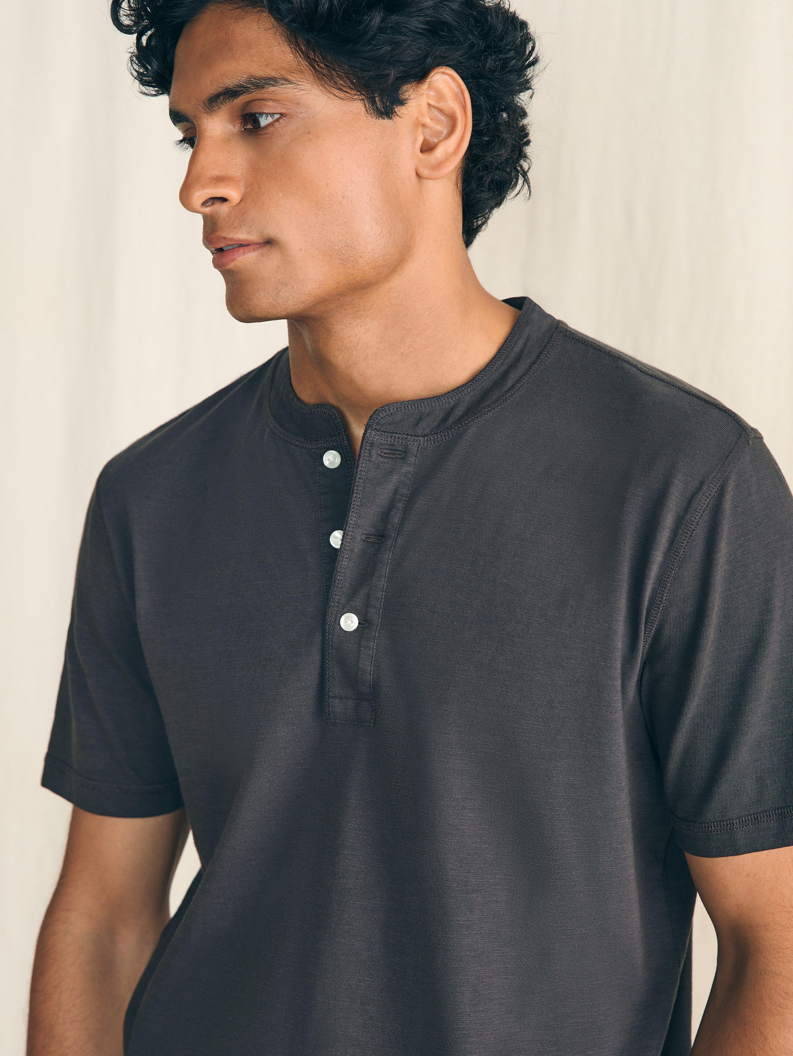 Short-Sleeve Sunwashed Henley - Washed Black Male Product Image