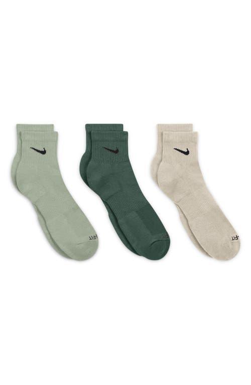 Nike Men's Everyday Plus Cushioned Training Ankle Socks (3 Pairs) Product Image